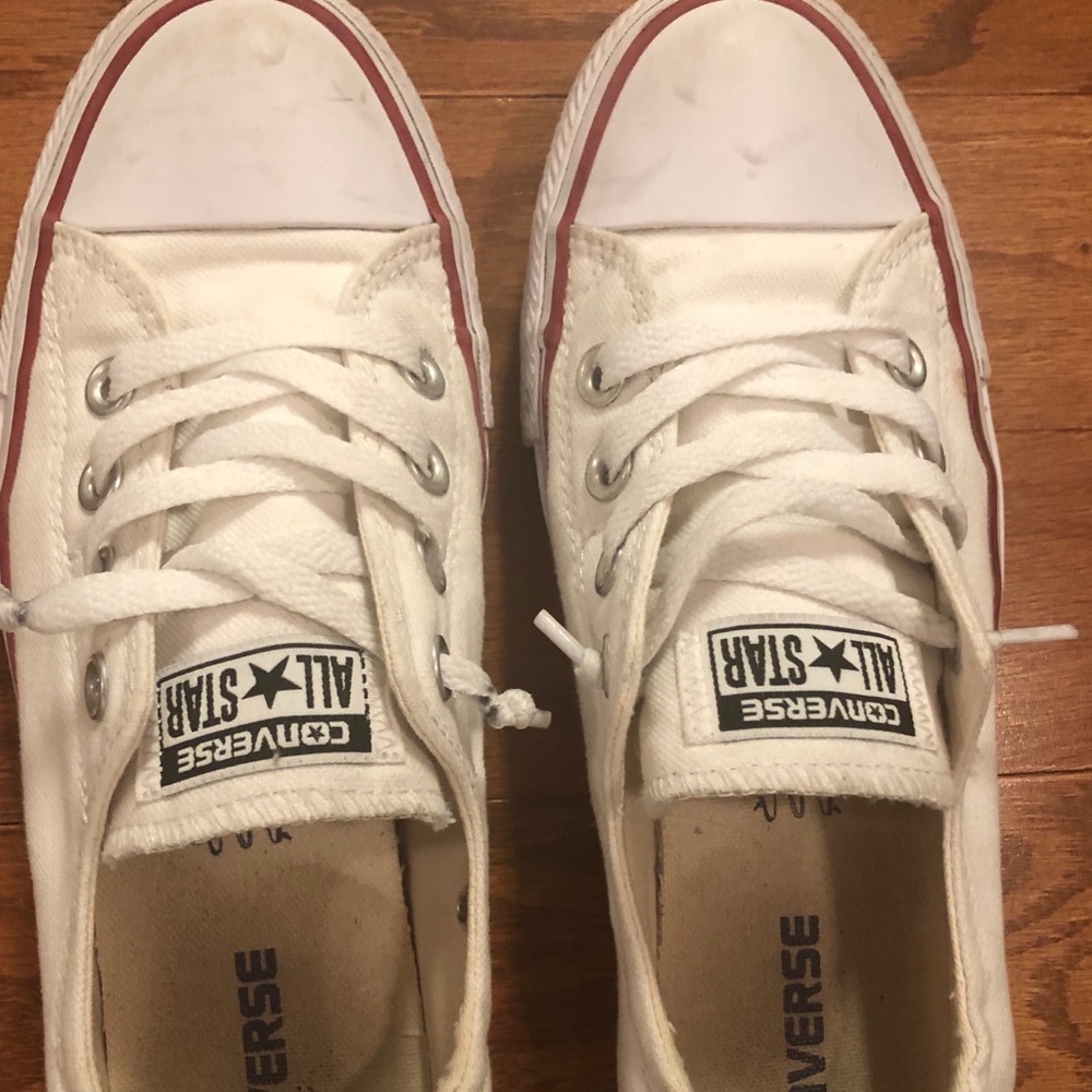 Women’s Converse Chuck Taylor Shoreline Sneakers